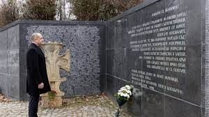 Bulgarian President Unexpectedly Commemorates Victims of Communism